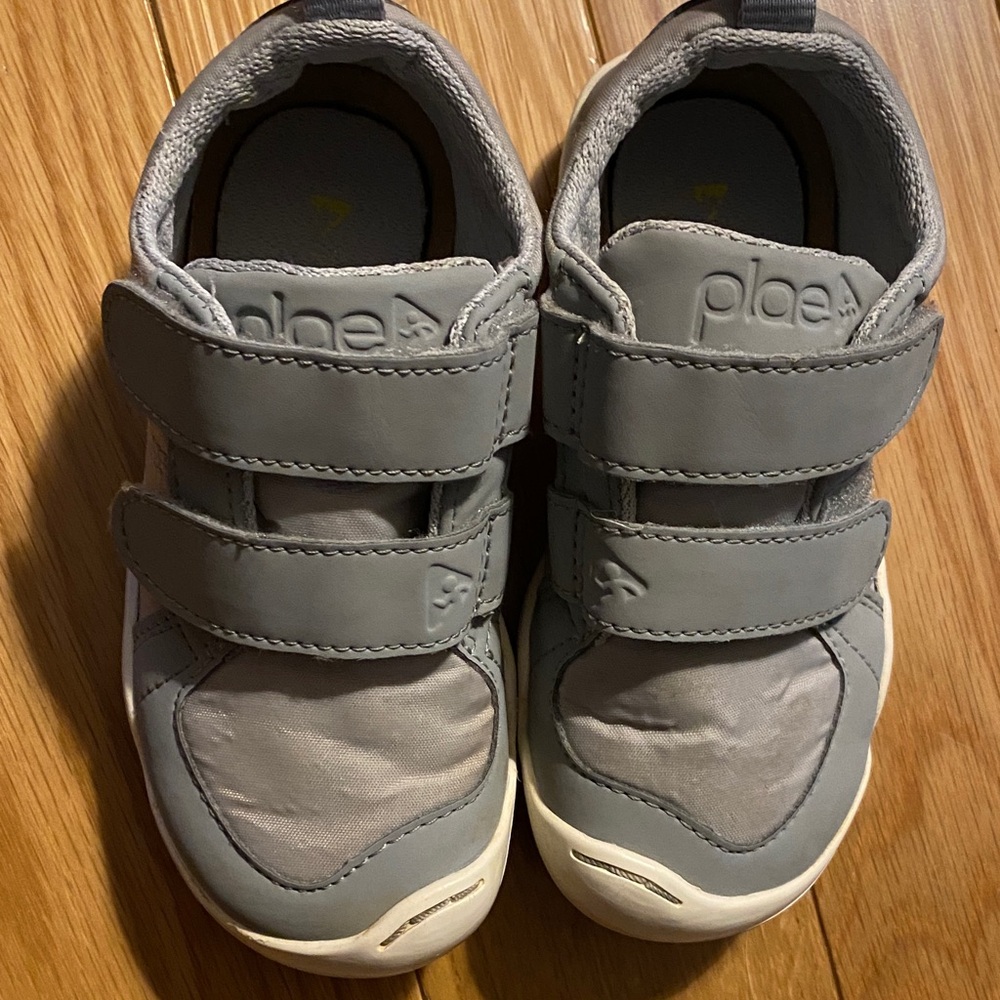PLAE Toddler Lucien Sneakers Size 8 - Gray and White